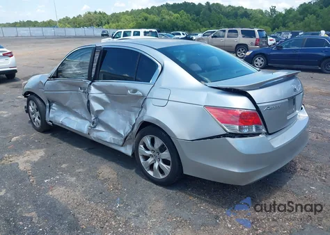 2010 Honda Accord Lx z USA, uszkodzony, nr VIN 1HGCP2F37AA100180